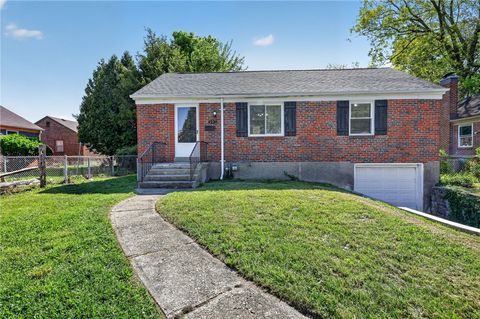 Photo of 4220 Winona Avenue, Harrison Twp, OH 45405 (MLS # 958261)