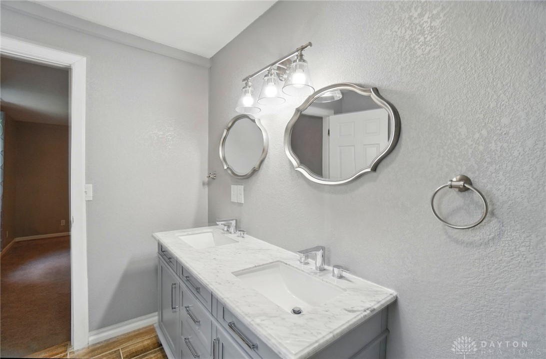 4904 Central Avenue, Middletown, Ohio image 24