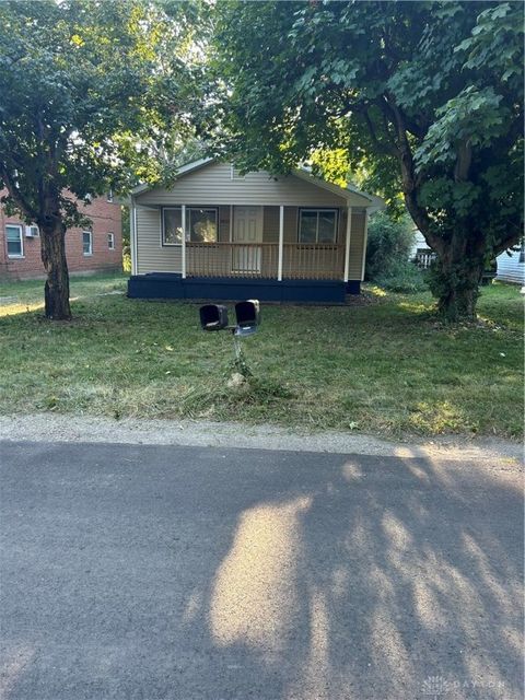 Photo of 1833 Dewitt Drive, Dayton, OH 45406 (MLS # 942509)