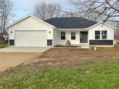 Photo of 1389 Leon Drive, West Alexandria, OH 45381 (MLS # 954477)
