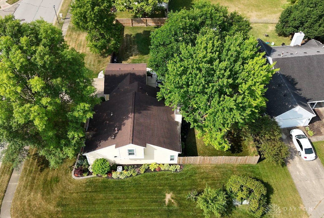 793 Hunters Ridge Drive, Fairborn, Ohio image 39