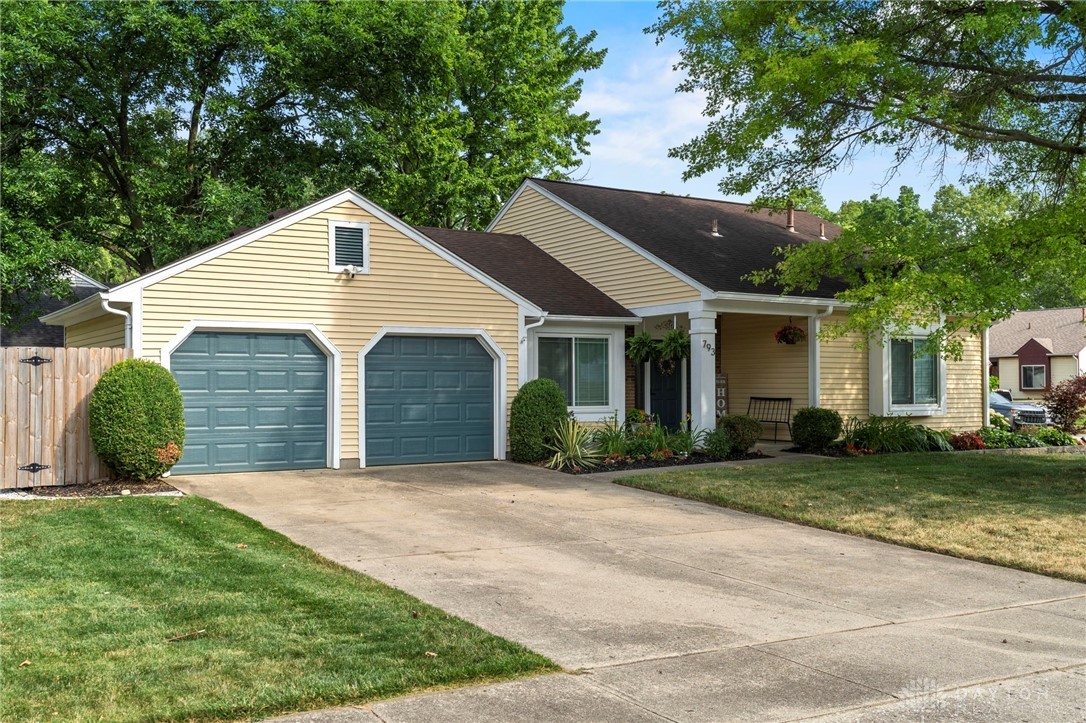 793 Hunters Ridge Drive, Fairborn, Ohio image 1