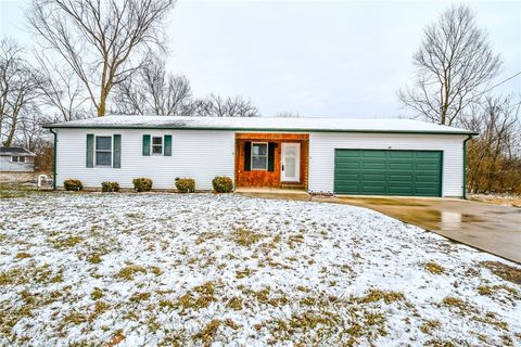 Photo of 1368 Beach Drive, Medway, OH 45341 (MLS # 953204)