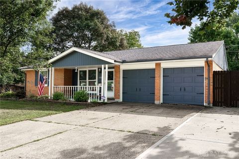 Photo of 1000 Skyview Drive, West Carrollton, OH 45449 (MLS # 942364)