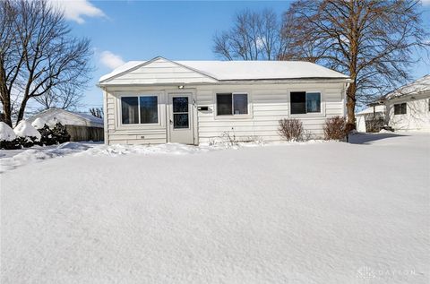 Photo of 3845 Brumbaugh Boulevard, Dayton, OH 45416 (MLS # 951390)