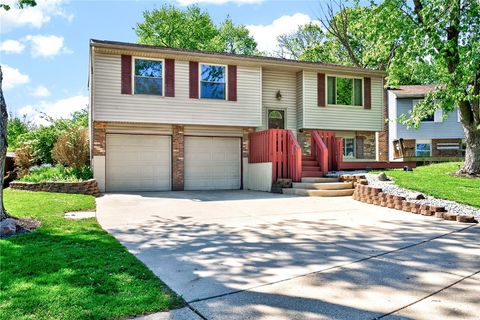 Photo of 347 Blumen Lane, Moraine, OH 45439 (MLS # 956976)