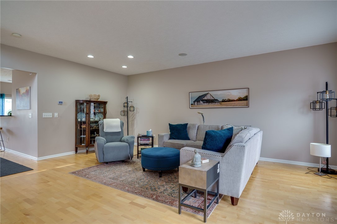 1668 Big Bear Drive, Dayton, Ohio image 7