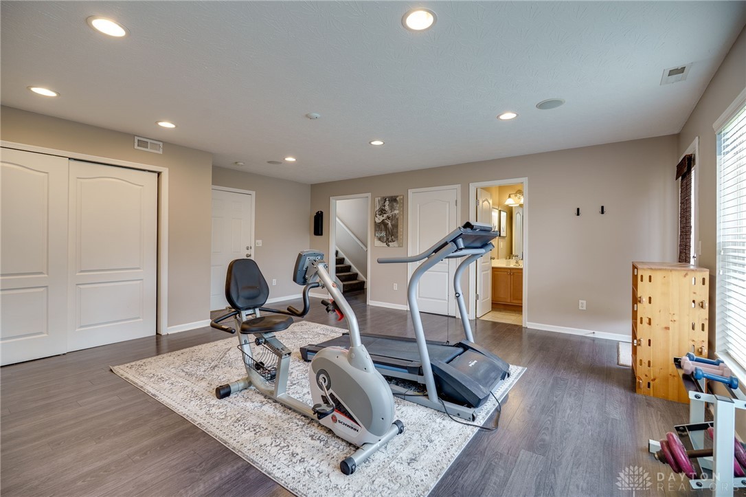 1668 Big Bear Drive, Dayton, Ohio image 31