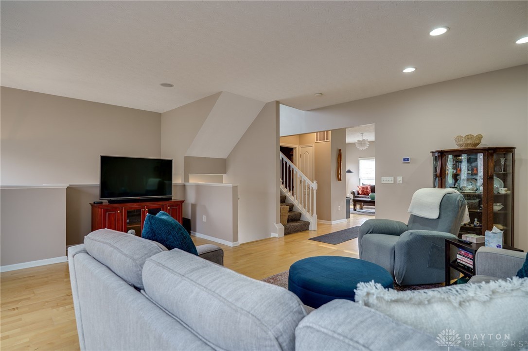 1668 Big Bear Drive, Dayton, Ohio image 6