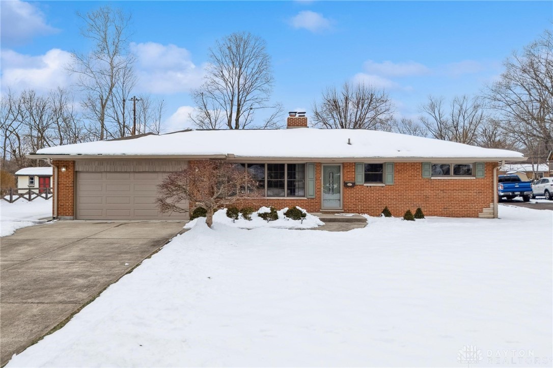 2167 S Linda Drive, Bellbrook, Ohio image 1