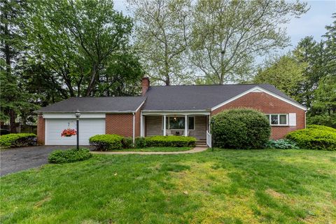 Photo of 517 Locust Hill Drive, Englewood, OH 45322 (MLS # 957337)