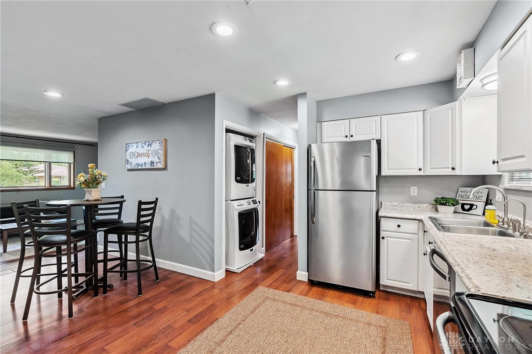 2126 S Belleview Drive, Bellbrook, Ohio image 18