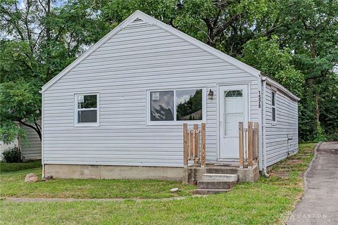 Homes For Sale - 1528 Superior Avenue<br/> Fairborn, OH 45324
