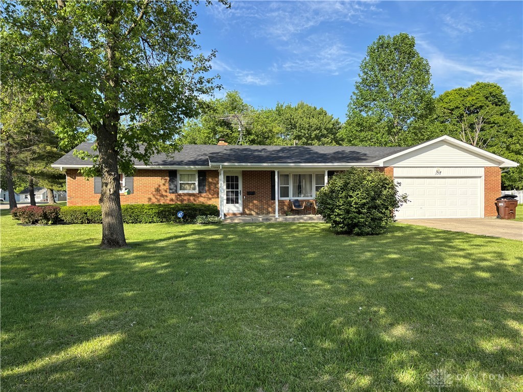 320 San Mar Gale Drive, Sabina, Ohio image 2