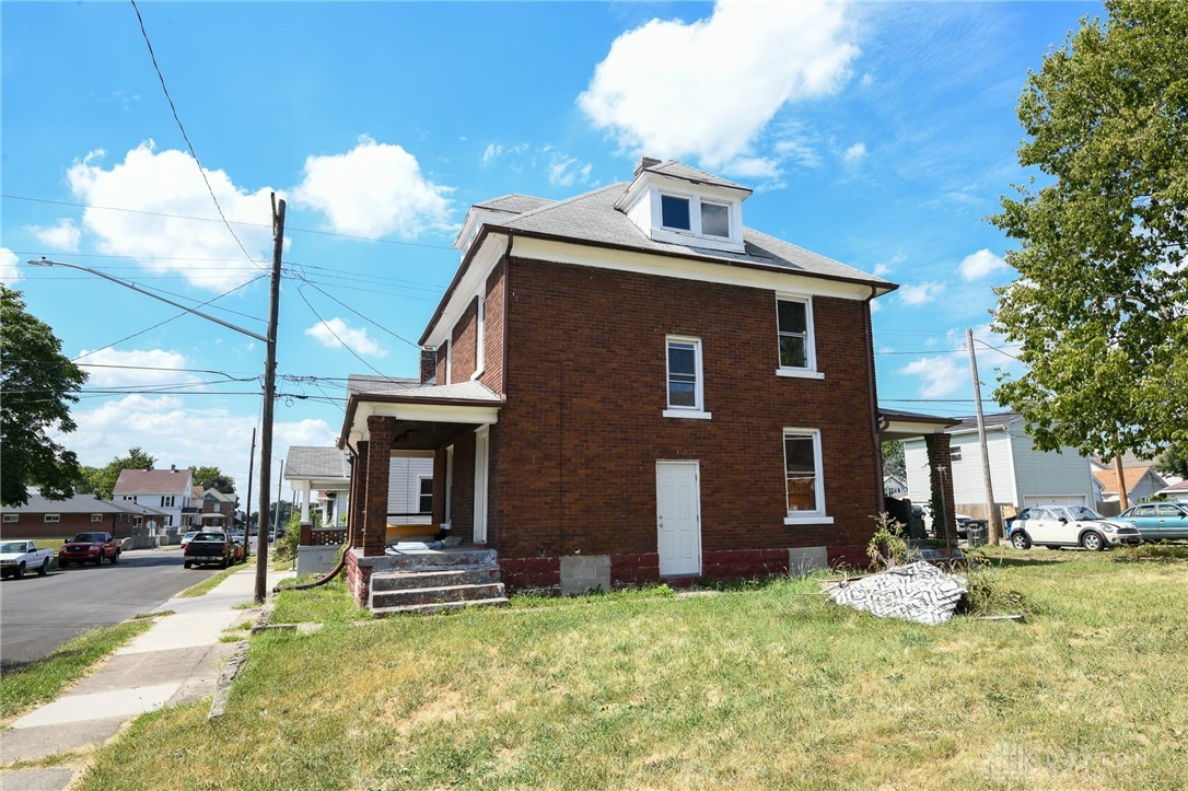 Dayton, Ohio 45404, United States, 3 Bedrooms Bedrooms, ,2 BathroomsBathrooms,Residential,Active,220551