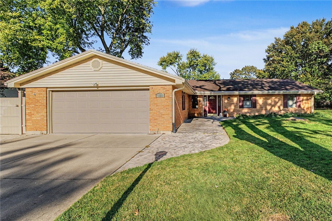 5613 Red Coach Road