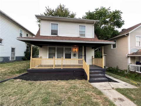 Photo of 233 Pointview Avenue, Dayton, OH 45405 (MLS # 943925)