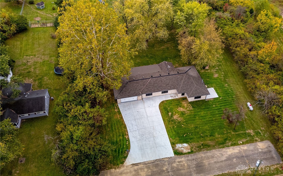 6247 Celeste Drive, Franklin, Ohio image 35