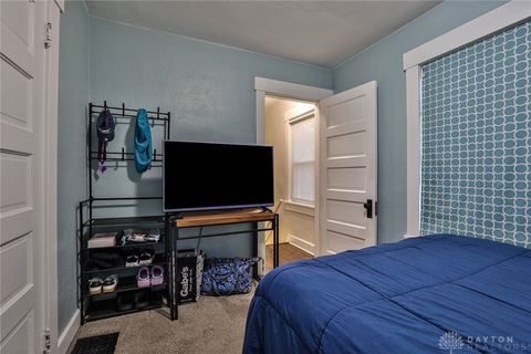 Tiny photo for 525 Watervliet Avenue, Dayton, OH 45420 (MLS # 945118)