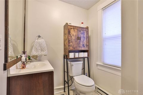 Tiny photo for 525 Watervliet Avenue, Dayton, OH 45420 (MLS # 945118)