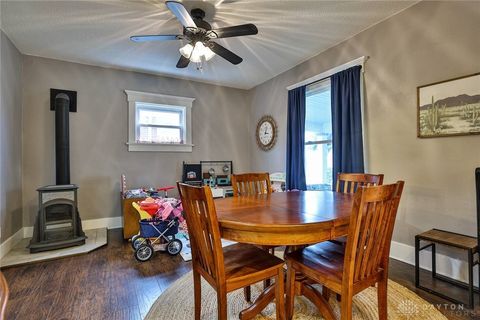 Tiny photo for 525 Watervliet Avenue, Dayton, OH 45420 (MLS # 945118)