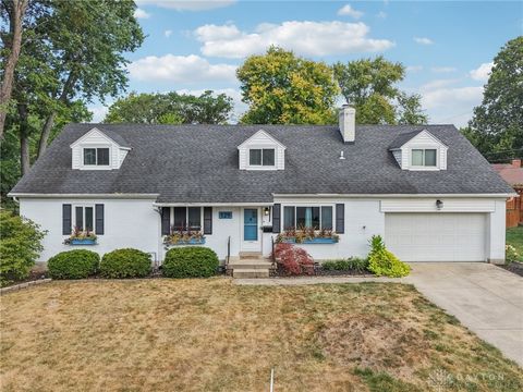 Photo of 129 Bradstreet Road, Dayton, OH 45459 (MLS # 943704)