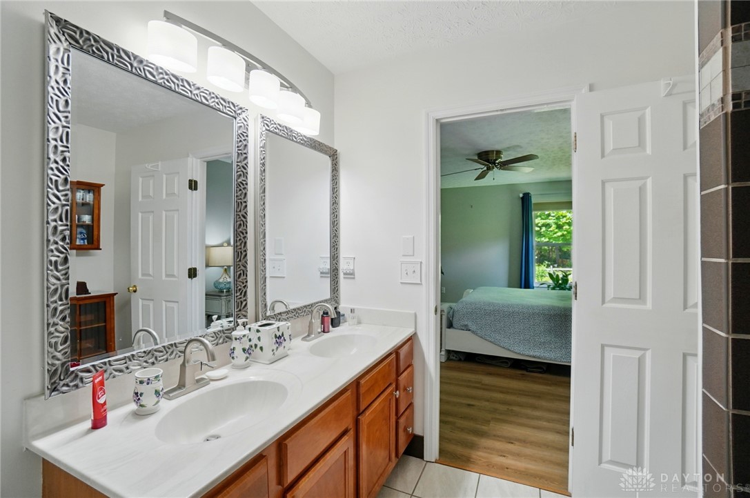 8765 Woolstone Court, Maineville, Ohio image 28