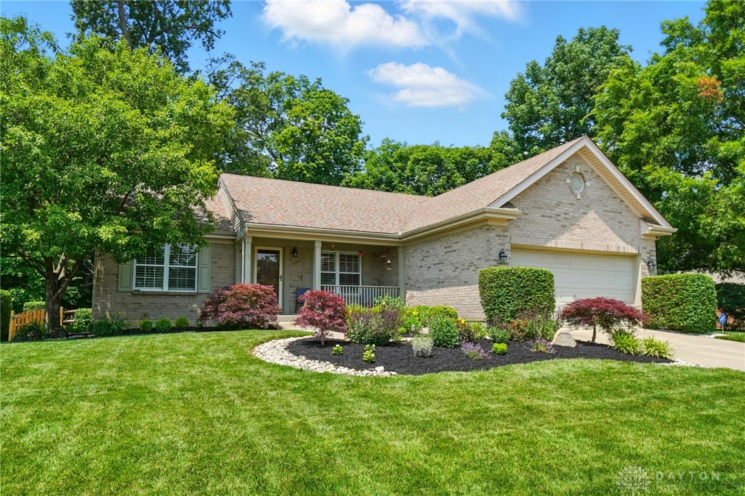 8765 Woolstone Court, Maineville, Ohio image 2