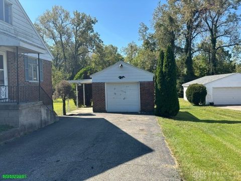Tiny photo for 1421 Seminole Avenue, Springfield, OH 45506 (MLS # 946155)