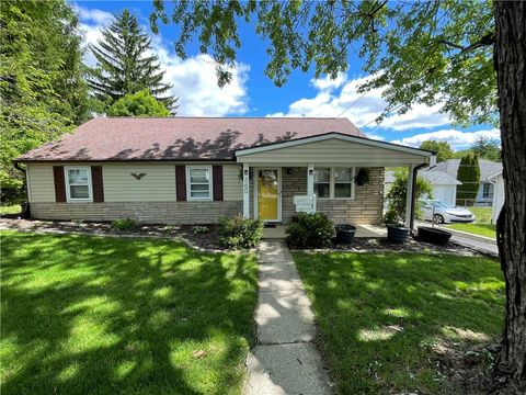 Photo of 360 Ridge Street, Piqua, OH 45356 (MLS # 958111)