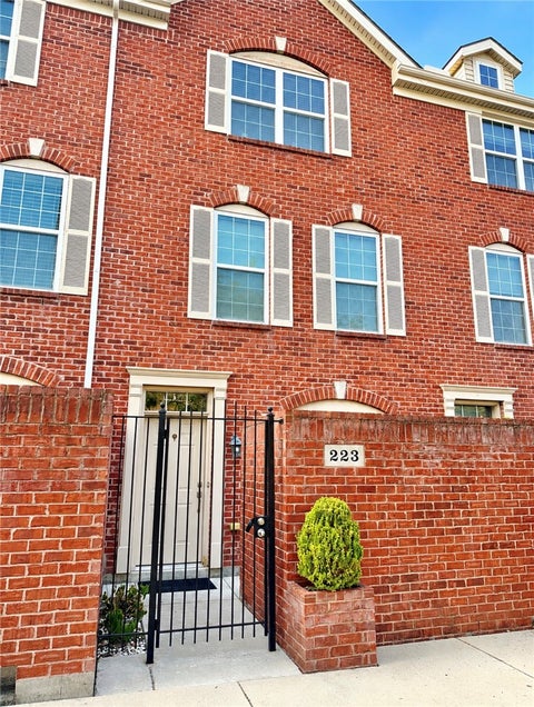 Condo For Sale - 223 E 1st Street<br/> Montgomery County, Dayton, OH 45402