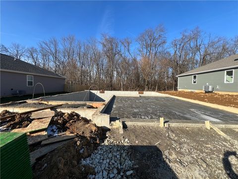 Photo of 1253 Baybury Avenue, Xenia, OH 45385 (MLS # 949648)