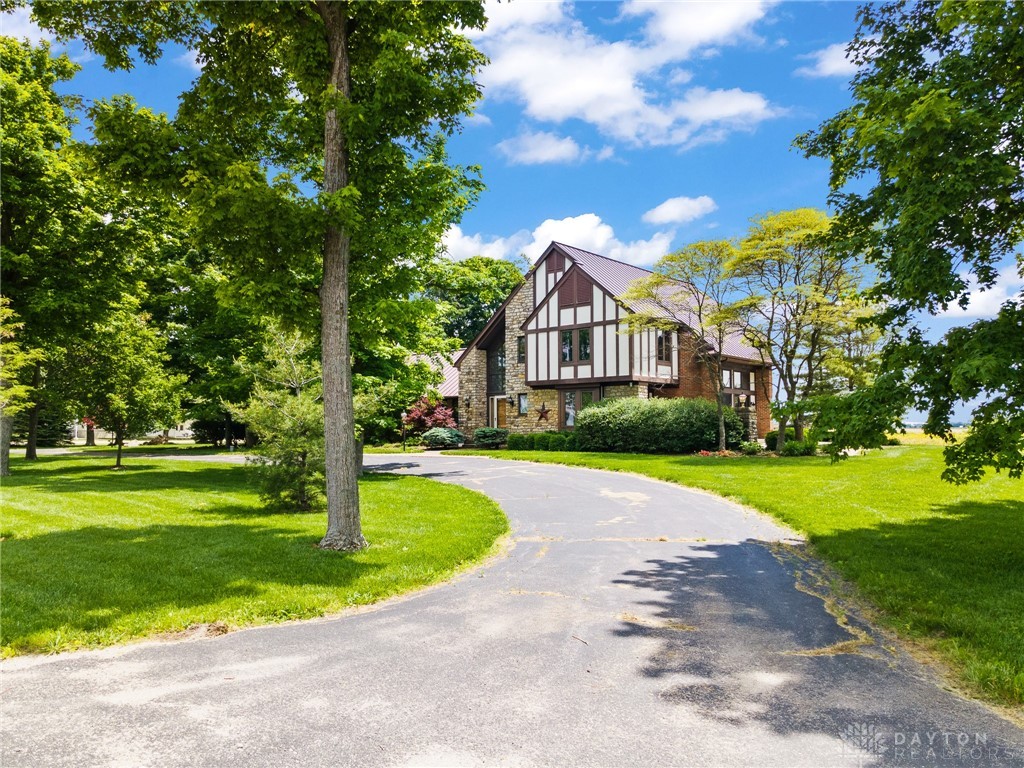 8997 Hollansburg Sampson Road, Arcanum, Ohio image 1