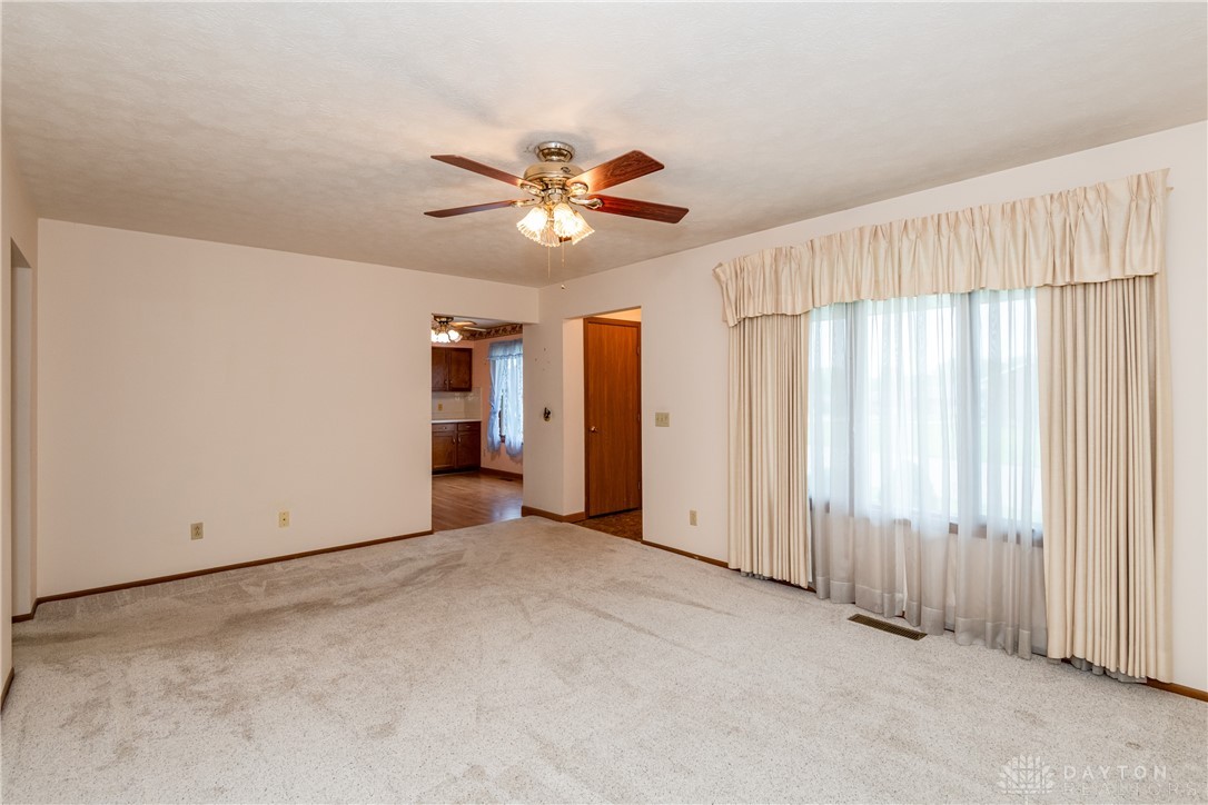 3079 Brixton Road, Springfield, Ohio image 5