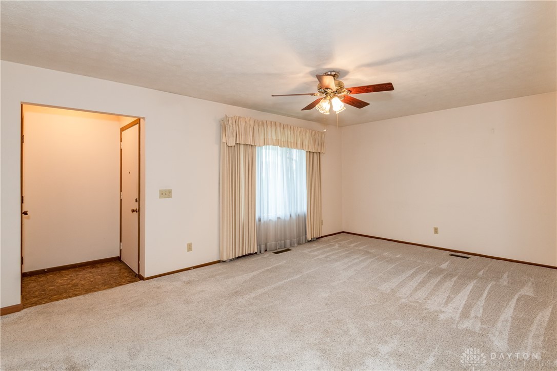 3079 Brixton Road, Springfield, Ohio image 4