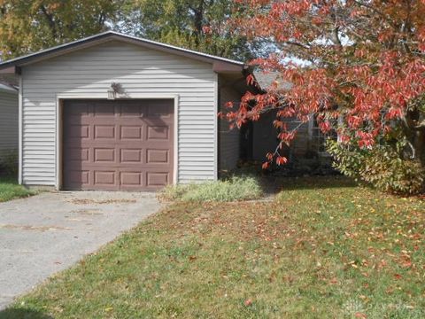 Photo of 325 Larchmonte Avenue, Springfield, OH 45503 (MLS # 947686)