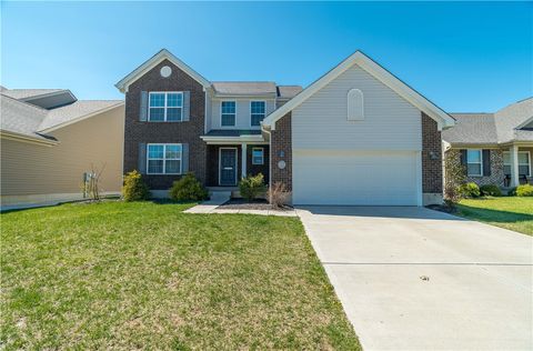 Photo of 3063 White Ash Drive, Tipp City, OH 45371 (MLS # 956173)