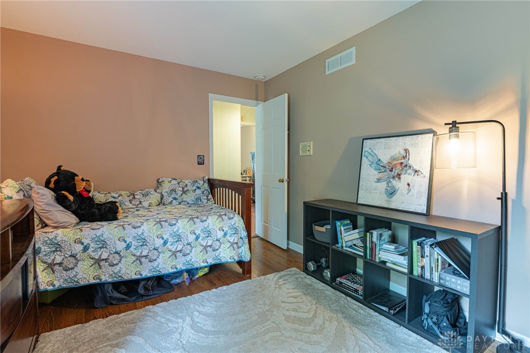 649 Murrell Drive, Kettering, Ohio image 29