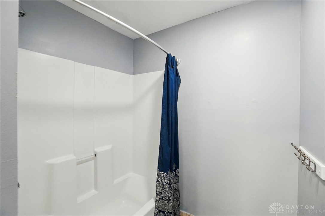 253 N Alpha Bellbrook Road, Beavercreek, Ohio image 35