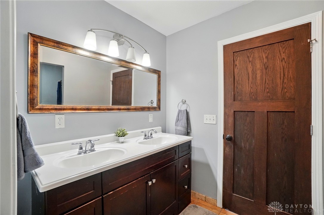 253 N Alpha Bellbrook Road, Beavercreek, Ohio image 41