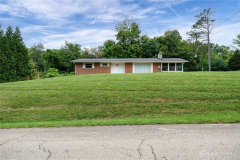 Homes For Sale - 190 Oakridge Drive<br/> Clark County, Springfield, OH 45504