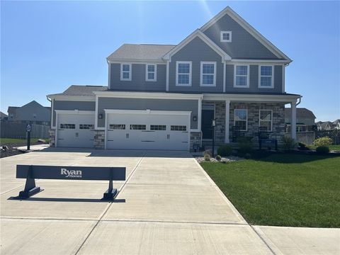 Photo of 1949 Stone Creek Boulevard #D, Waynesville, OH 45458 (MLS # 958511)