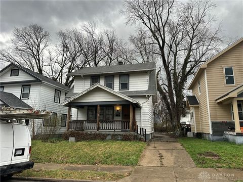 Photo of 552 Evergreen Avenue, Dayton, OH 45402 (MLS # 954219)