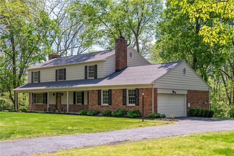 Photo of 6013 Gothic Place, Washington Twp, OH 45459 (MLS # 957106)