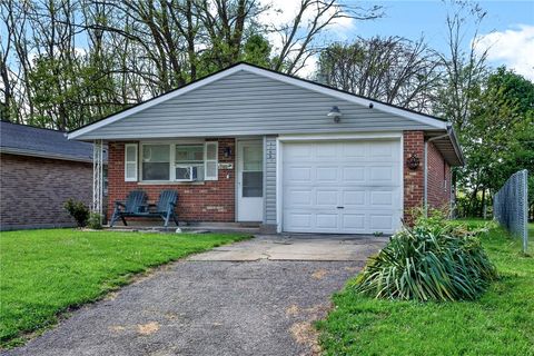 Photo of 1745 Allison Avenue, Springfield, OH 45506 (MLS # 957280)
