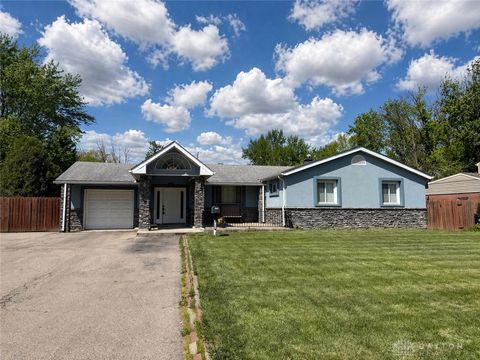 Photo of 4769 Bigger Road, Kettering, OH 45440 (MLS # 951704)