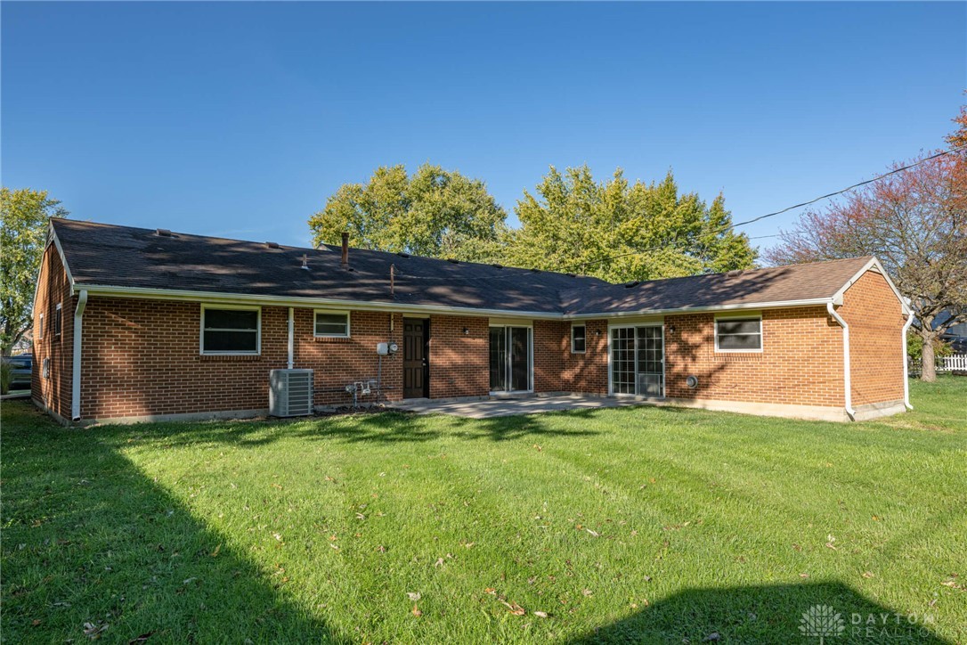 1231 Joyce Drive, Xenia, Ohio image 31