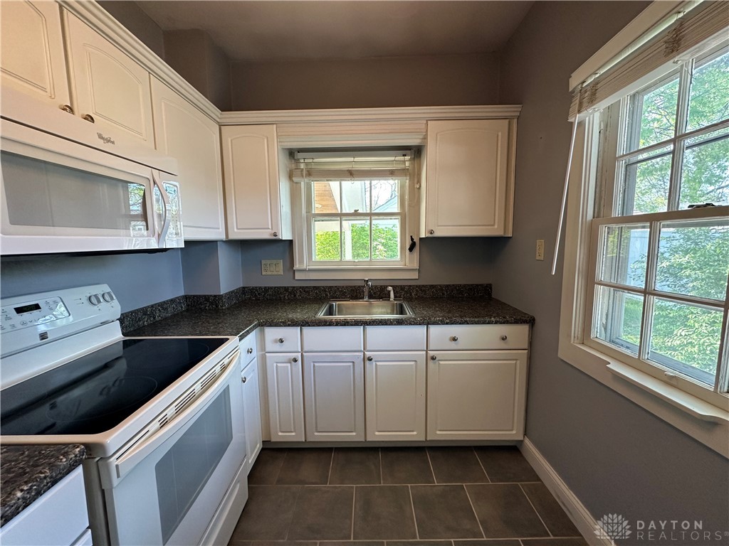 3004 Hampton Place, Middletown, Ohio image 12