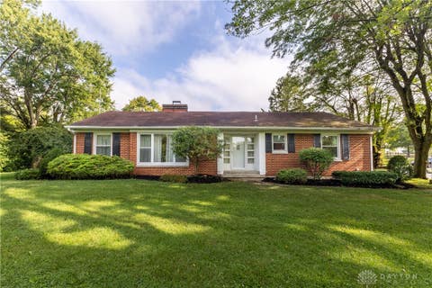 Photo of 7853 Chambersburg Road, Huber Heights, OH 45424 (MLS # 965848)