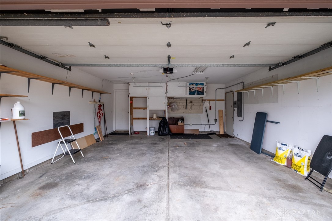 3069 Windmill Drive, Beavercreek, Ohio image 34